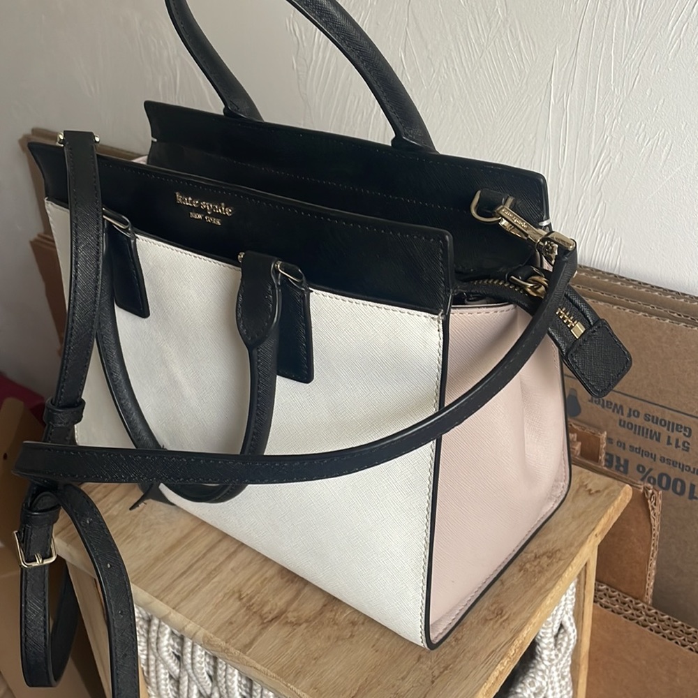 Kate Spade Leather Purse - Picture 7 of 8